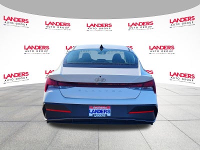 2024 Hyundai ELANTRA SEL IVT