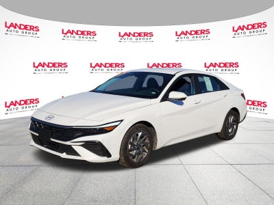 2024 Hyundai ELANTRA SEL IVT