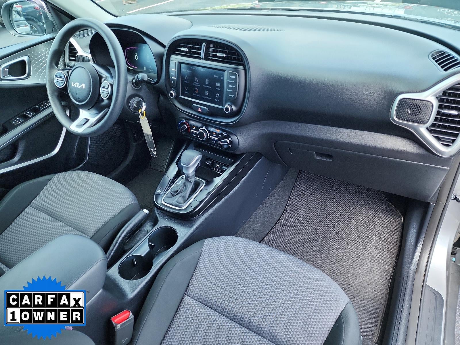 2024 Kia Soul LX IVT