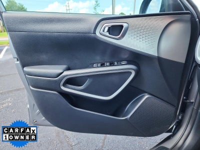 2024 Kia Soul LX IVT