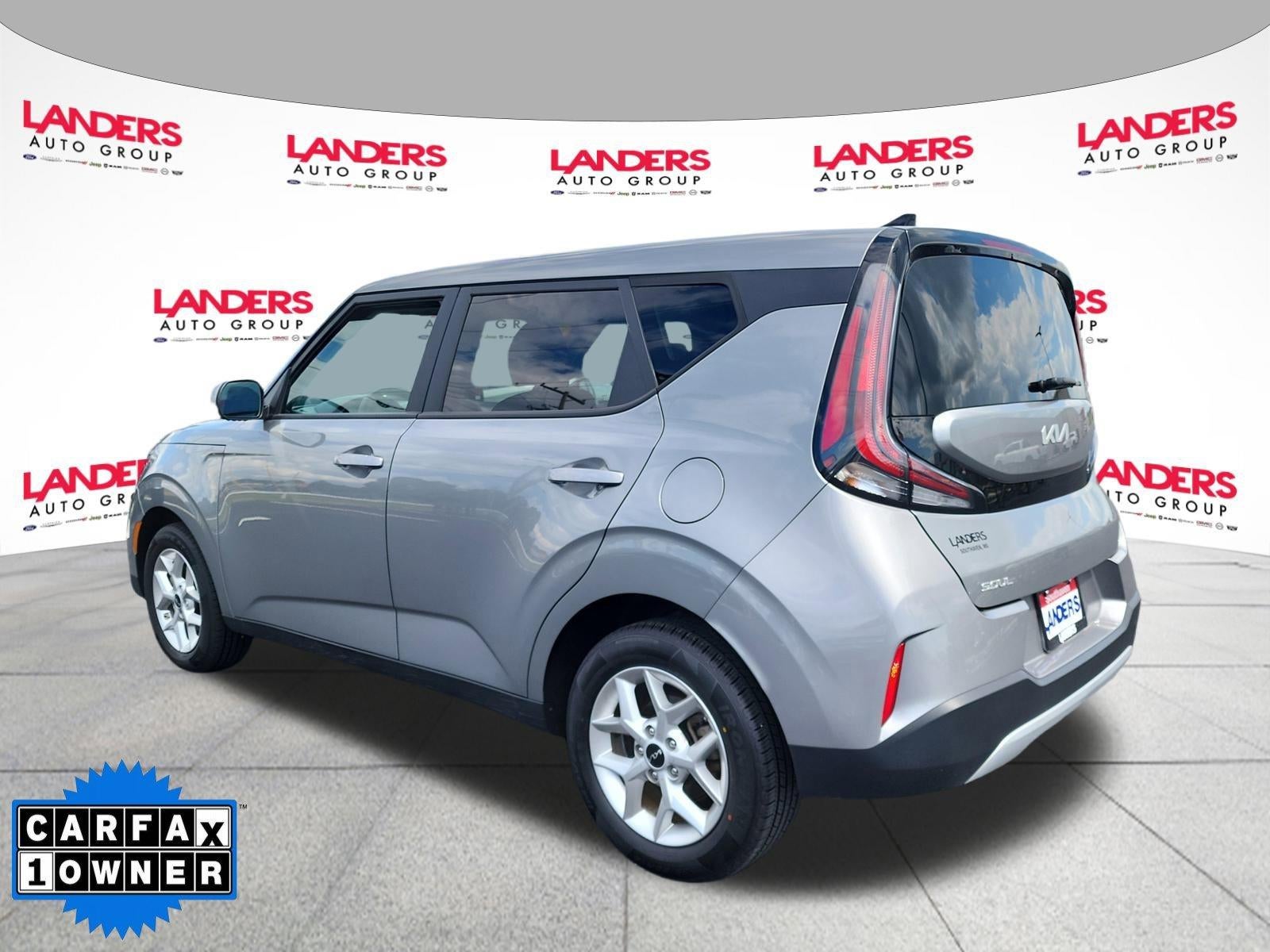 2024 Kia Soul LX IVT