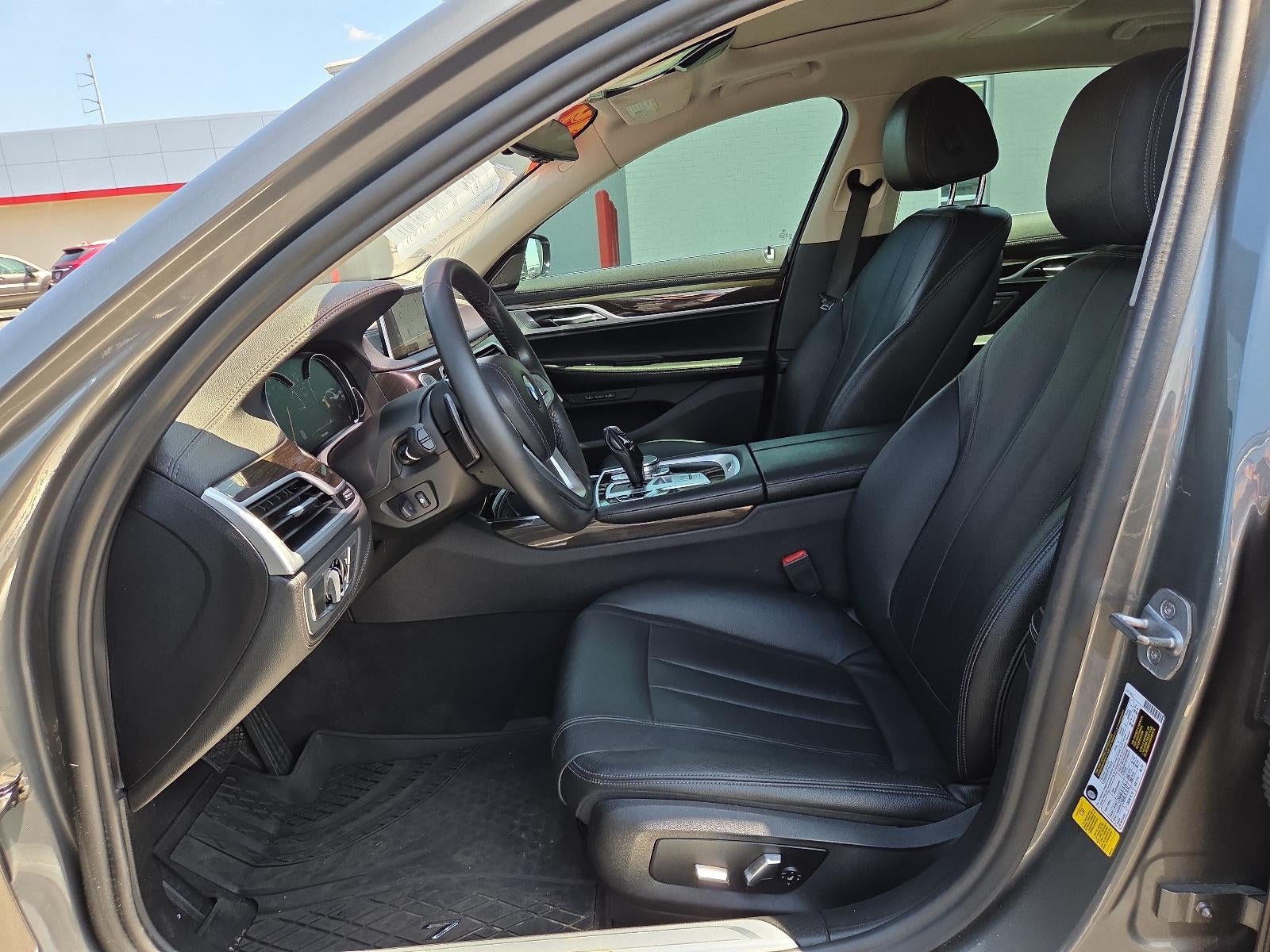 2019 BMW 740i Sedan