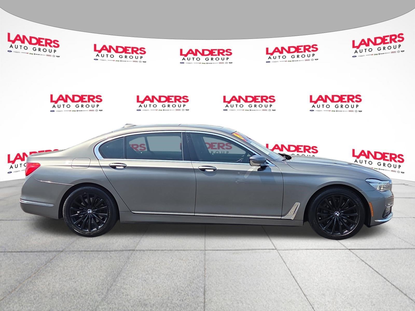 2019 BMW 740i Sedan
