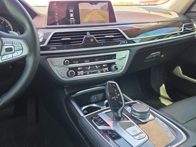 2019 BMW 740i Sedan