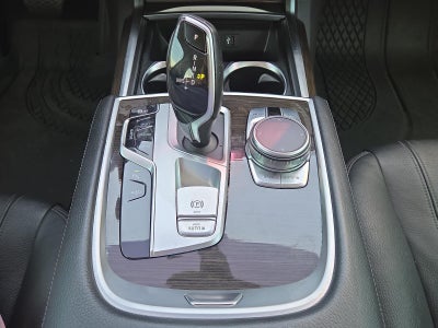 2019 BMW 740i Sedan