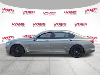 2019 BMW 740i Sedan