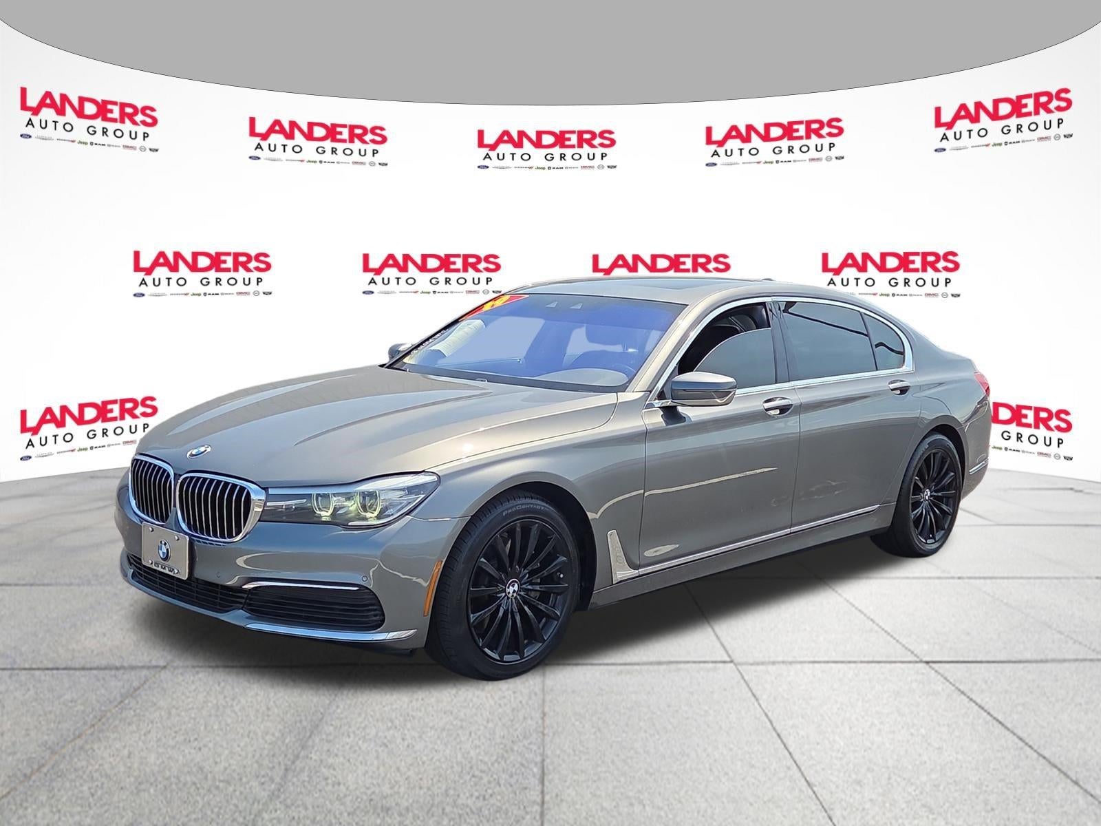 2019 BMW 740i Sedan