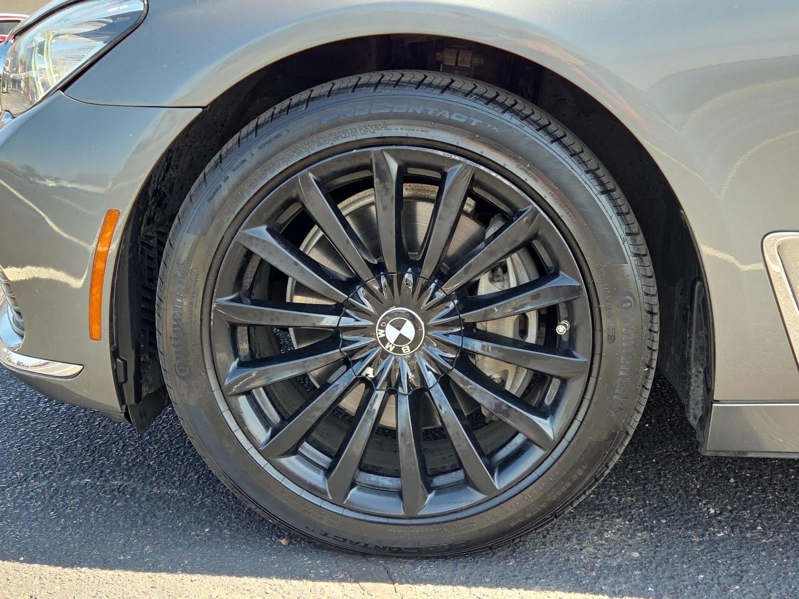 2019 BMW 740i Sedan