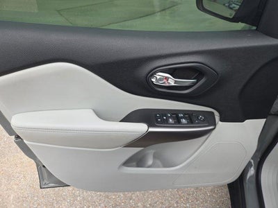 2020 Jeep Cherokee Latitude Plus FWD