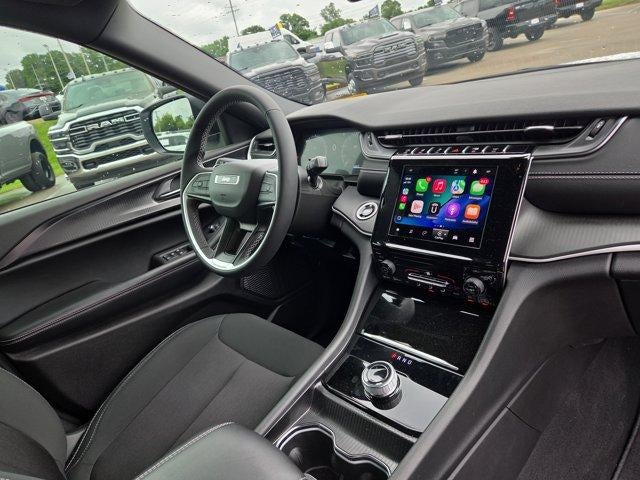 2025 Jeep Grand Cherokee Laredo X 4x4