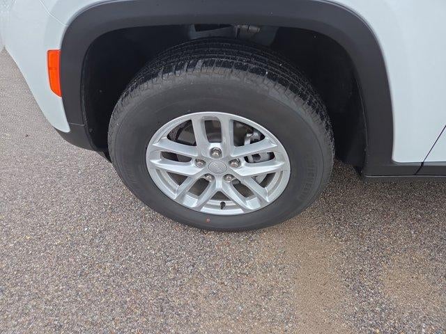 2025 Jeep Grand Cherokee Laredo X 4x4