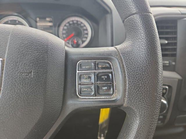 2020 RAM 1500 Classic Tradesman 4x4 Crew Cab 5'7" Box