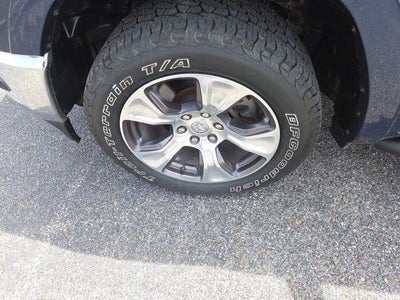 2022 RAM 1500 Laramie 4x4 Crew Cab 5'7" Box