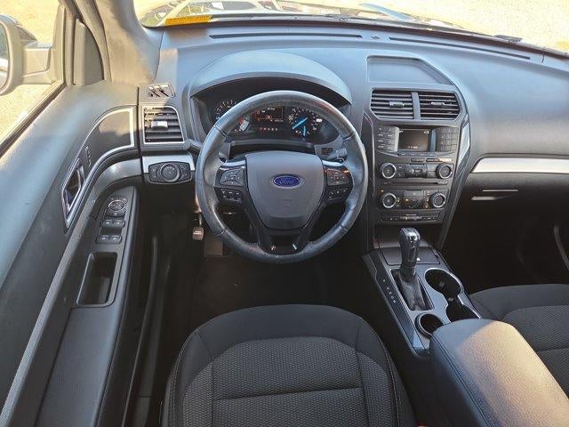 2017 Ford Explorer XLT FWD