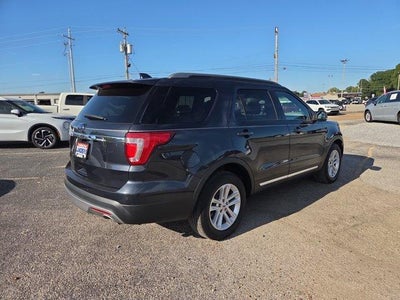 2017 Ford Explorer XLT FWD