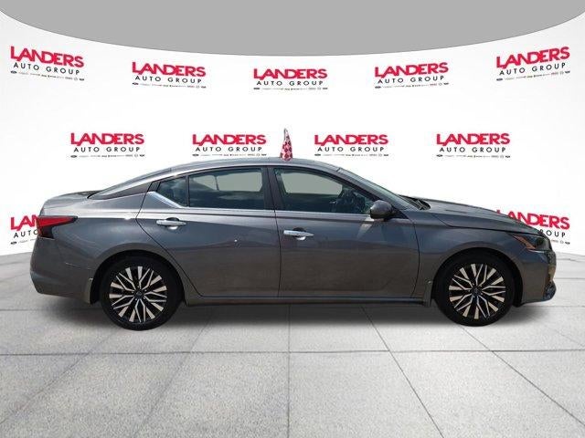 2024 Nissan Altima 2.5 SV Sedan