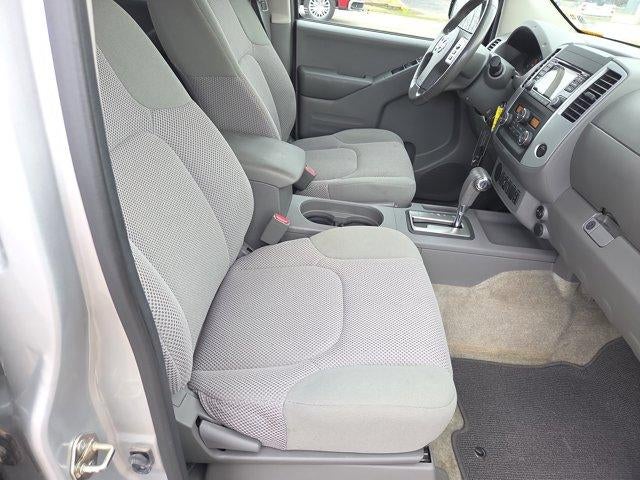 2017 Nissan Frontier Crew Cab 4x2 SV V6 Auto