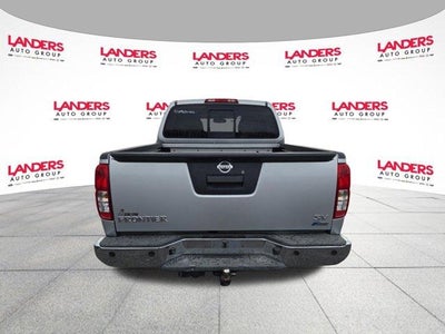 2017 Nissan Frontier Crew Cab 4x2 SV V6 Auto