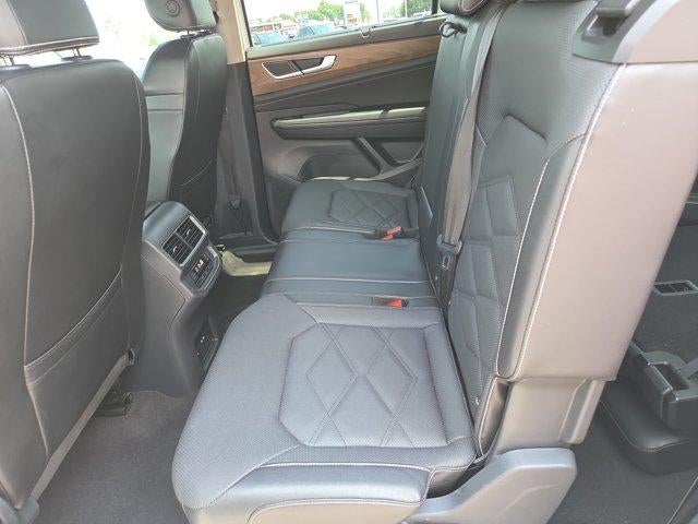 2024 Volkswagen Atlas 2.0T SE w/Technology 4MOTION