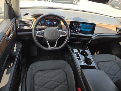2024 Volkswagen Atlas 2.0T SE w/Technology 4MOTION