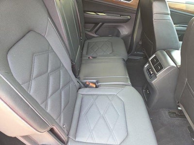 2024 Volkswagen Atlas 2.0T SE w/Technology 4MOTION
