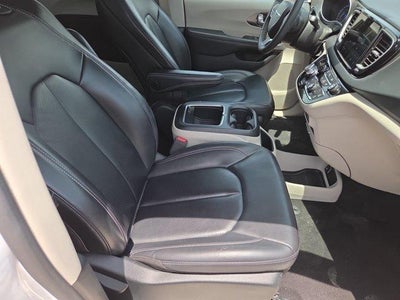 2023 Chrysler Pacifica Touring L FWD