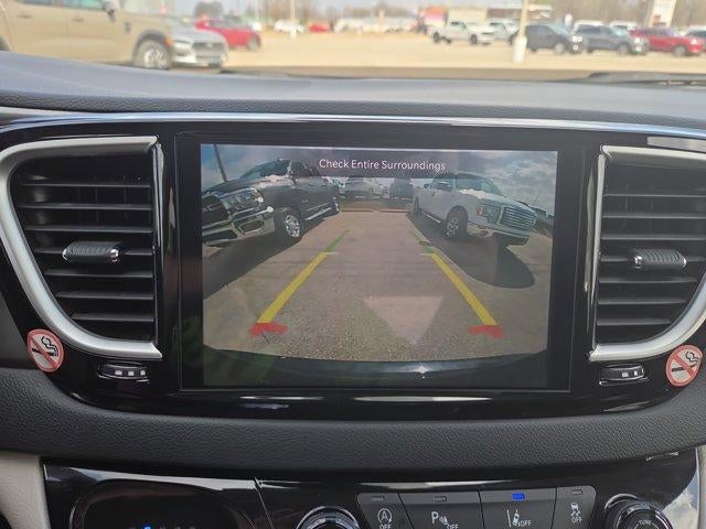 2023 Chrysler Pacifica Touring L FWD