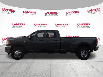 2024 RAM 3500 Tradesman 4x4 Crew Cab 8' Box