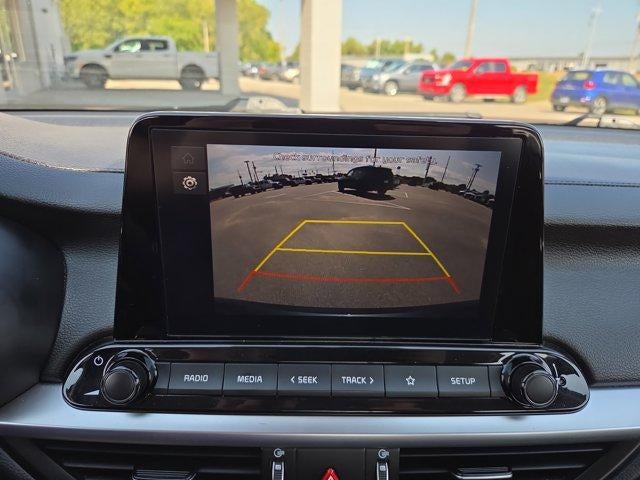 2023 Kia Forte LXS IVT