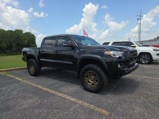 2022 Toyota Tacoma 4WD 4WD SR Double Cab 5' Bed V6 AT (GS)