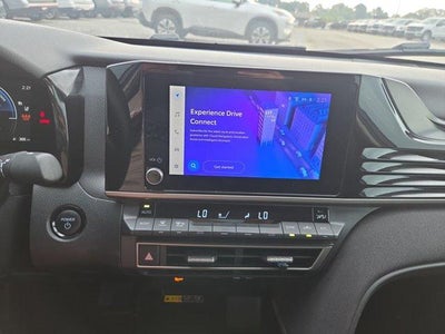 2025 Toyota Camry LE (SE)