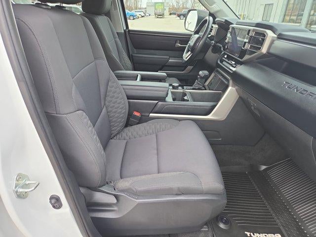 2022 Toyota Tundra 2WD 2WD SR5 CrewMax 5.5' Bed (SE)