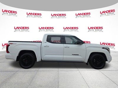 2022 Toyota Tundra 2WD 2WD SR5 CrewMax 5.5' Bed (SE)
