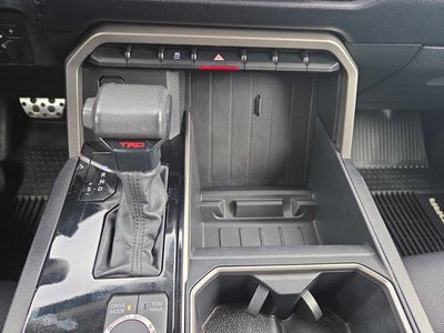 2022 Toyota Tundra 2WD 2WD SR5 CrewMax 5.5' Bed (SE)