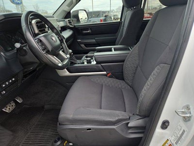 2022 Toyota Tundra 2WD 2WD SR5 CrewMax 5.5' Bed (SE)