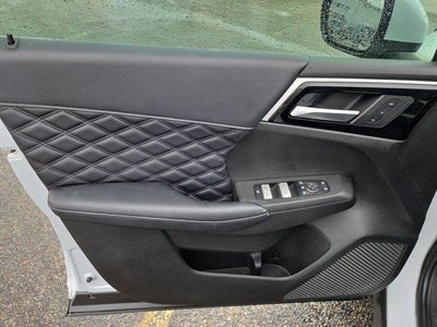 2024 Mitsubishi Outlander SEL FWD
