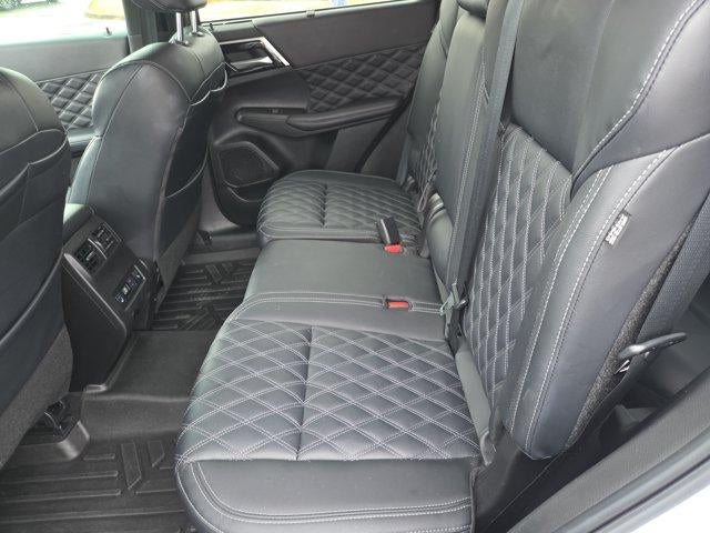 2024 Mitsubishi Outlander SEL FWD