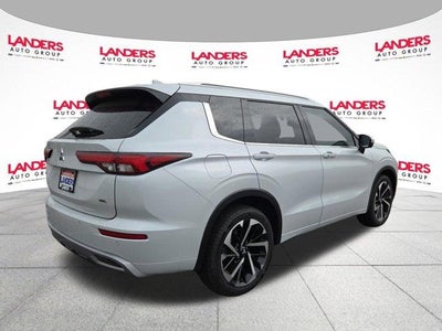 2024 Mitsubishi Outlander SEL FWD