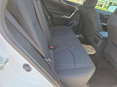 2019 Toyota RAV4 LE FWD (GS)