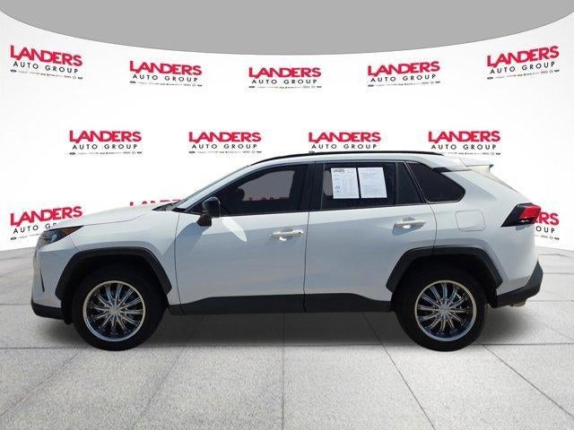 2019 Toyota RAV4 LE FWD (GS)