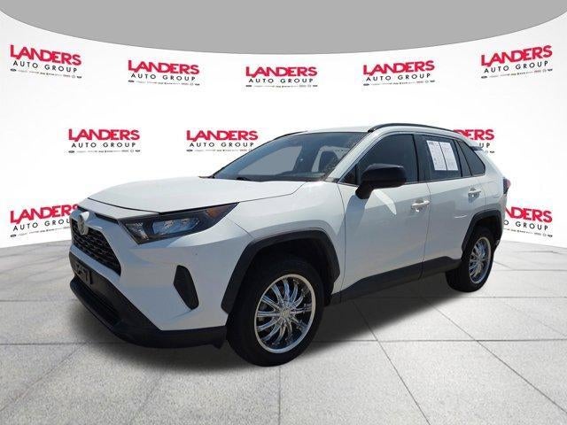 2019 Toyota RAV4 LE FWD (GS)