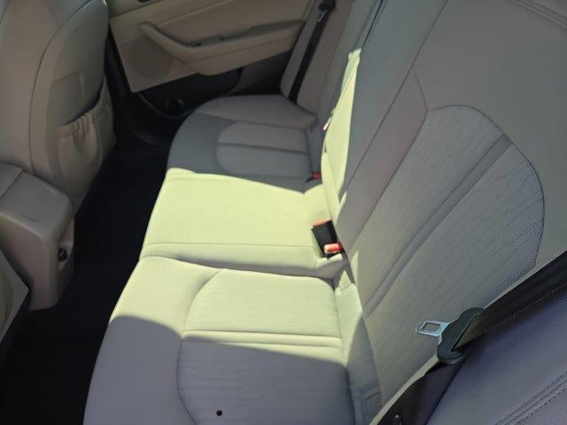 2016 Hyundai SONATA Hybrid 4dr Sdn SE