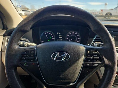 2016 Hyundai SONATA Hybrid 4dr Sdn SE