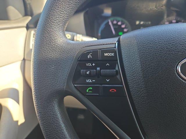 2016 Hyundai SONATA Hybrid 4dr Sdn SE