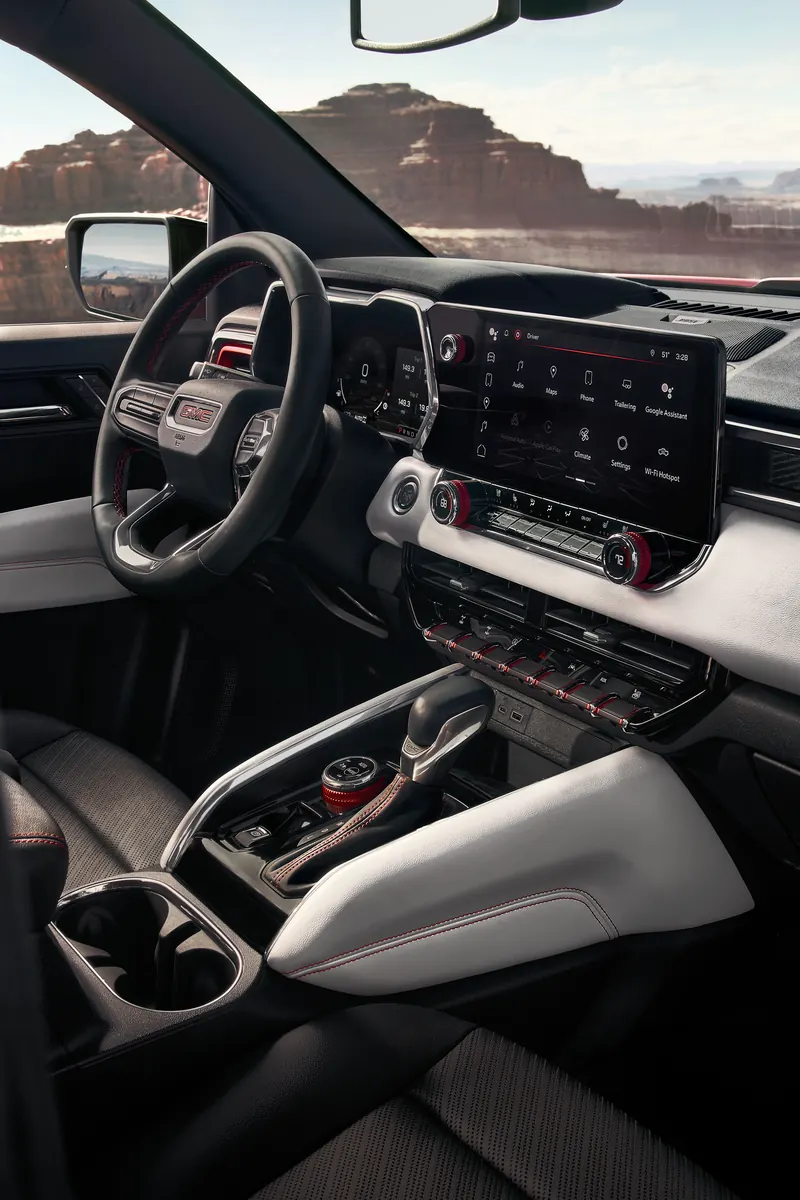 2026 GMC Canyon infotainment system at Landers Buick GMC in Southaven MS